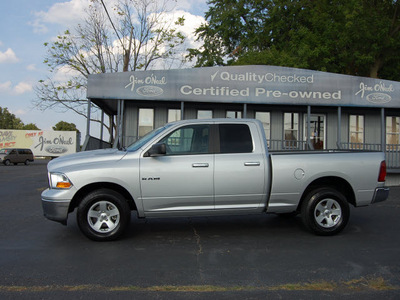 dodge ram pickup 1500 2010 silver slt crew 4x4 flex fuel 8 cylinders 4 wheel drive automatic 47172