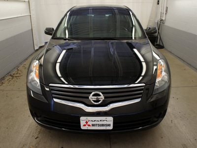 nissan altima 2009 black sedan 2 5 s gasoline 4 cylinders front wheel drive automatic 44060