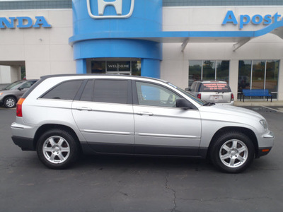 chrysler pacifica 2006 silver suv touring gasoline 6 cylinders front wheel drive shiftable automatic 44410