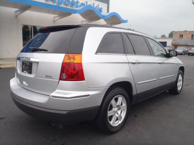 chrysler pacifica 2006 silver suv touring gasoline 6 cylinders front wheel drive shiftable automatic 44410