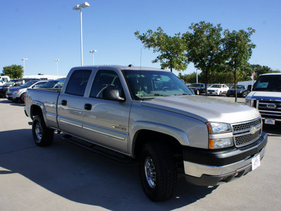 chevrolet silverado 2500hd 2005 silver lt diesel 8 cylinders 4 wheel drive automatic 76205