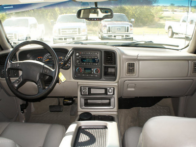 chevrolet silverado 2500hd 2005 silver lt diesel 8 cylinders 4 wheel drive automatic 76205