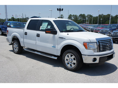 ford f 150 2011 white xlt gasoline 6 cylinders 2 wheel drive automatic 77388
