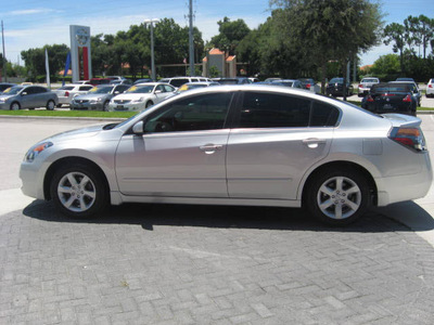 nissan altima 2009 silver sedan s gasoline 4 cylinders front wheel drive automatic 33884