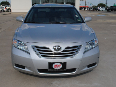 toyota camry hybrid 2009 silver sedan w navigation hybrid 4 cylinders front wheel drive automatic 75228