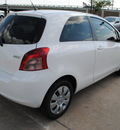 toyota yaris 2008 white hatchback gasoline 4 cylinders front wheel drive 5 speed manual 75228