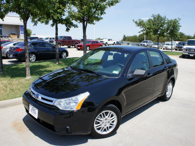 ford focus 2010 black sedan se gasoline 4 cylinders front wheel drive automatic 76205