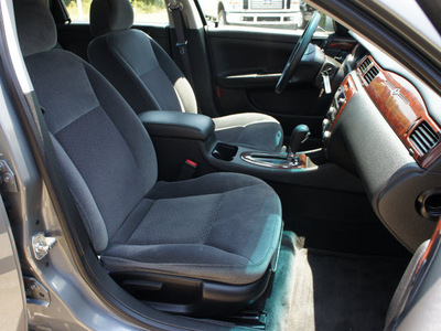 chevrolet impala 2008 dk  gray sedan ls flex fuel 6 cylinders front wheel drive automatic 76205