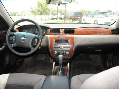 chevrolet impala 2008 dk  gray sedan ls flex fuel 6 cylinders front wheel drive automatic 76205
