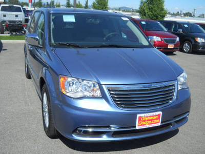 chrysler town and country 2011 lt  blue van touring l flex fuel 6 cylinders front wheel drive 6 speed automatic 99212