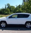 jeep compass 2011 white suv gasoline 4 cylinders 4 wheel drive not specified 44024