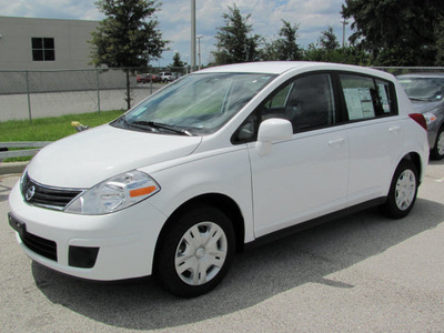 nissan versa 2011 white hatchback s gasoline 4 cylinders front wheel drive automatic 33884