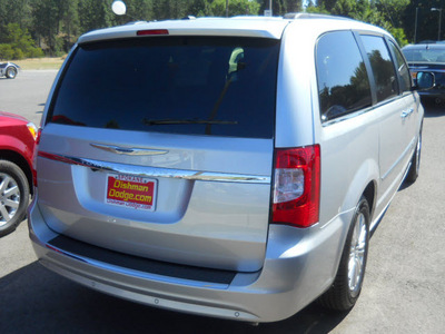 chrysler town and country 2011 silver van touring l flex fuel 6 cylinders front wheel drive 6 speed automatic 99212