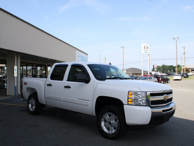 chevrolet silverado 1500 2009 white lt z71 flex fuel 8 cylinders 4 wheel drive automatic 27215