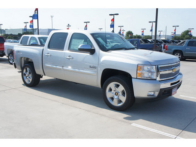 chevrolet silverado 1500 2011 silver flex fuel 8 cylinders 4 wheel drive 6 spd auto 77090