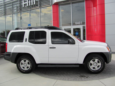 nissan xterra 2007 white suv 4 0 gasoline 6 cylinders rear wheel drive automatic 33884