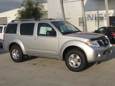 nissan pathfinder 2011 silver suv s gasoline 6 cylinders 2 wheel drive automatic 33884