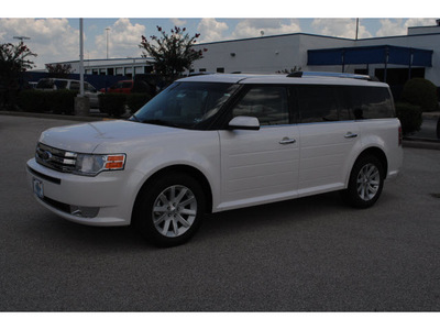 ford flex 2011 white wagon sel gasoline 6 cylinders front wheel drive 6 speed automatic 77388