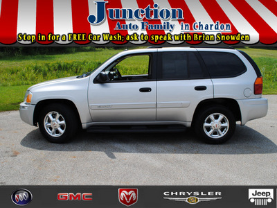 gmc envoy 2005 silver suv base gasoline 6 cylinders 4 wheel drive 4 speed automatic 44024