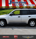 gmc envoy 2005 silver suv base gasoline 6 cylinders 4 wheel drive 4 speed automatic 44024