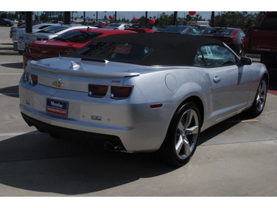 chevrolet camaro convertible 2011 silver ss gasoline 8 cylinders rear wheel drive automatic 77090