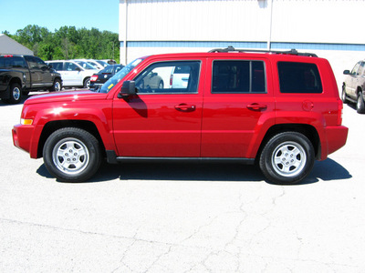 jeep patriot 2010 red suv sport gasoline 4 cylinders 2 wheel drive automatic 45840