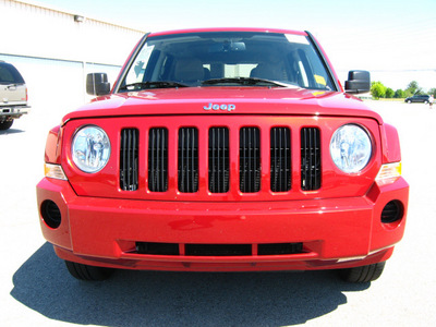 jeep patriot 2010 red suv sport gasoline 4 cylinders 2 wheel drive automatic 45840