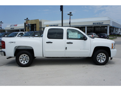 chevrolet silverado 1500 2011 white ls flex fuel 8 cylinders 4 wheel drive automatic with overdrive 77090