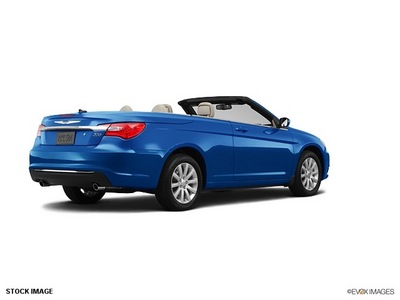 chrysler 200 convertible 2011 flex fuel 6 cylinders front wheel drive not specified 76210