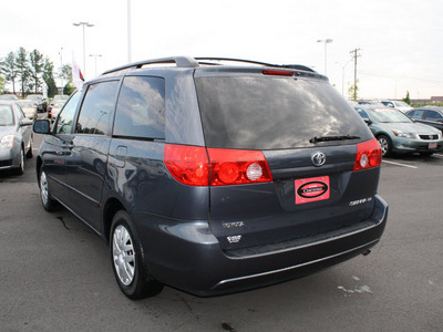 toyota sienna 2008 gray van le gasoline 6 cylinders front wheel drive automatic 27215