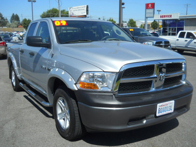 dodge ram pickup 1500 2009 silver st gasoline 8 cylinders 4 wheel drive 5 speed automatic 99212