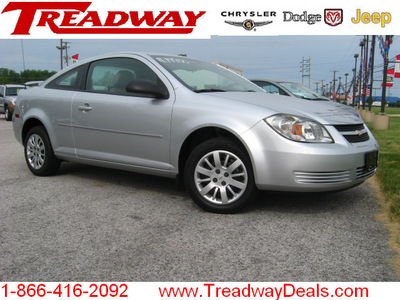 chevrolet cobalt 2010 silver coupe ls gasoline 4 cylinders front wheel drive automatic 45840