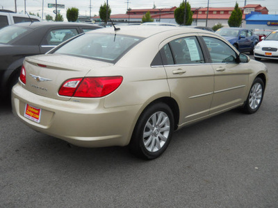 chrysler sebring 2010 white sedan limited flex fuel 6 cylinders front wheel drive 4 speed automatic 99212