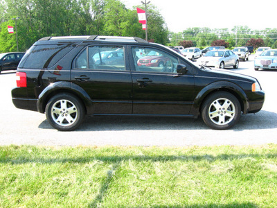 ford freestyle 2005 black suv limited awd gasoline 6 cylinders all whee drive automatic 45840