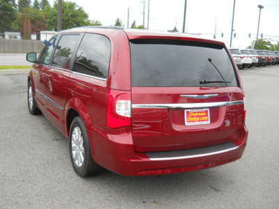 chrysler town and country 2011 red van touring l flex fuel 6 cylinders front wheel drive automatic 99212