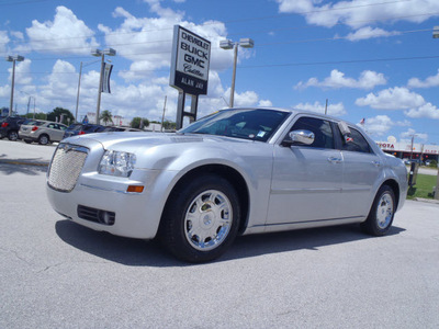 chrysler 300 2006 silver sedan touring gasoline 6 cylinders rear wheel drive automatic 33870
