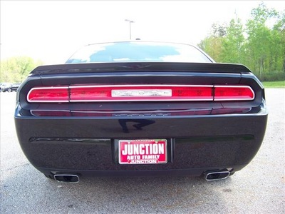 dodge challenger 2010 black coupe r t gasoline 8 cylinders rear wheel drive 6 speed manual 44024