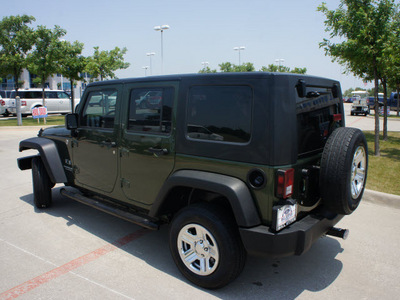 jeep wrangler unlimited 2008 green suv x gasoline 6 cylinders 4 wheel drive automatic 76205