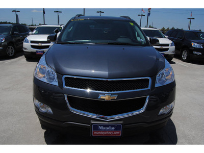 chevrolet traverse 2011 gray suv lt gasoline 6 cylinders front wheel drive automatic 77090