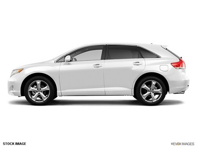toyota venza 2011 white suv awd gasoline 6 cylinders all whee drive not specified 34788