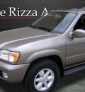nissan pathfinder 2001 gray suv le 4x4 gasoline 6 cylinders 4 wheel drive automatic with overdrive 60462