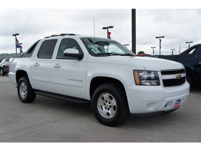 chevrolet avalanche 2011 white ls flex fuel 8 cylinders 2 wheel drive automatic 77090