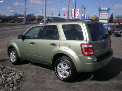 ford escape 2008 green suv xlt gasoline 6 cylinders all whee drive automatic with overdrive 13212