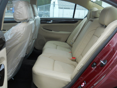 hyundai genesis 2011 dk  red sedan 3 8l v6 gasoline 6 cylinders rear wheel drive shiftable automatic 99208