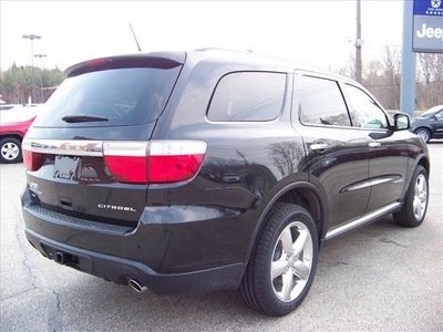 dodge durango 2011 black suv citadel gasoline 8 cylinders all whee drive not specified 44024