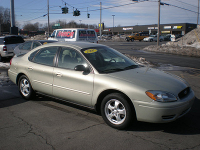 ford taurus 2007 gold sedan se gasoline 6 cylinders front wheel drive automatic with overdrive 13212