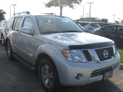 nissan pathfinder 2011 silver suv s l v gasoline 6 cylinders 2 wheel drive automatic 33884
