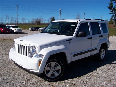 jeep liberty 2011 white suv sport gasoline 6 cylinders 4 wheel drive not specified 44024