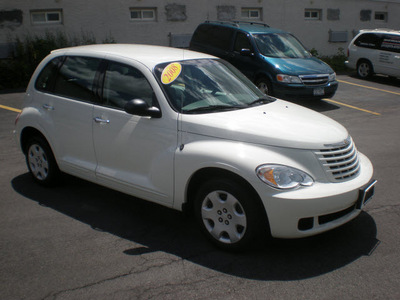 chrysler pt cruiser 2008 white wagon gasoline 4 cylinders front wheel drive automatic with overdrive 13212