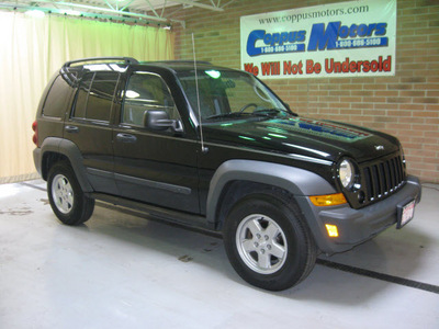 jeep liberty 2006 black suv sport gasoline 6 cylinders 4 wheel drive automatic with overdrive 44883